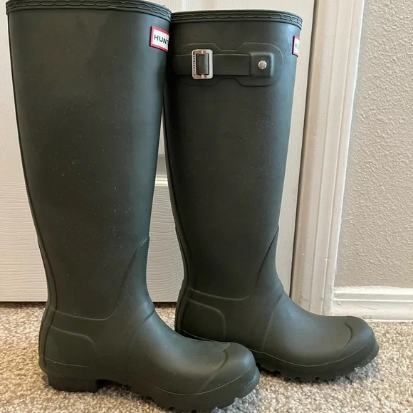 Hunter | Shoes | Nwot Hunter Rain Boots Tall | Poshmark display picture 1